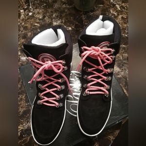 Pastry dance sneakers women size 8 black and pink